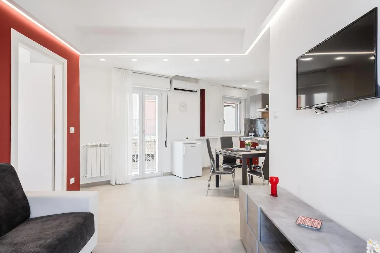 Cozy Apartment Near The Historic Center Taormina