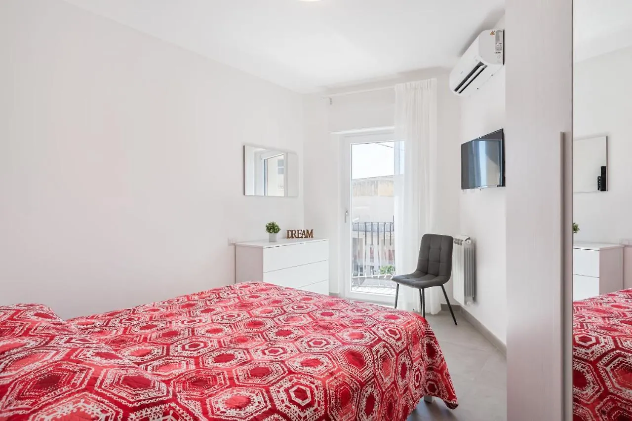 Cozy Apartment Near The Historic Center Taormina 0*,  Italien